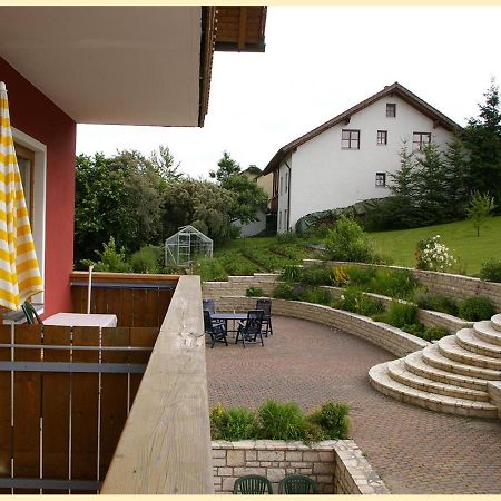 Gastehaus Claudia Bed & Breakfast Bad Abbach Exterior foto