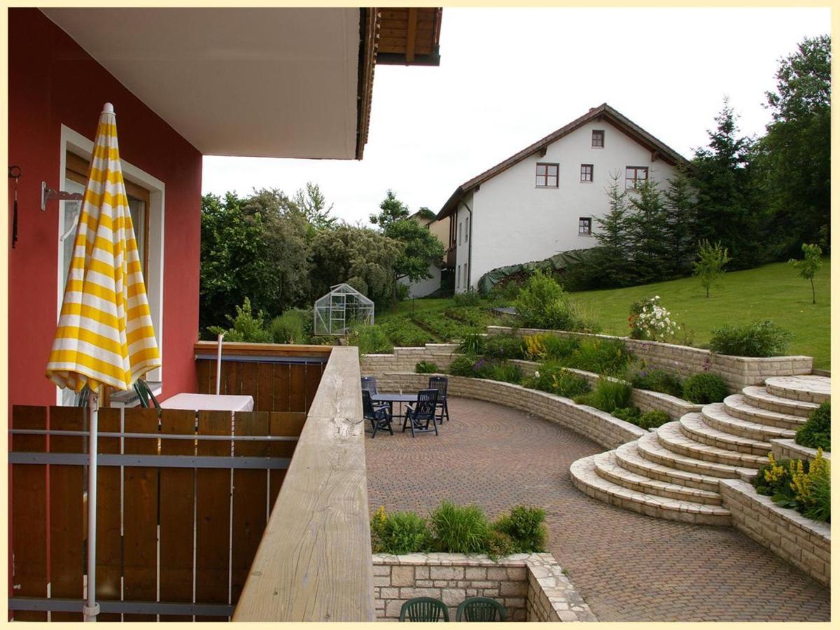 Gastehaus Claudia Bed & Breakfast Bad Abbach Exterior foto